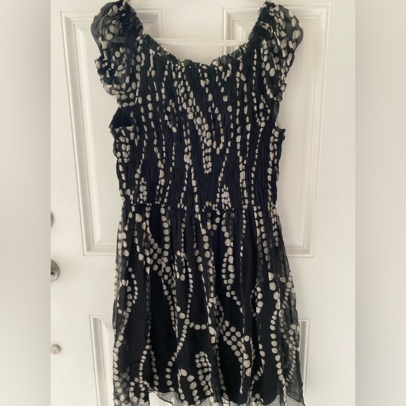 Gorgeous women’s stretch, pull on dress. Size 14 - Picture 10 of 11